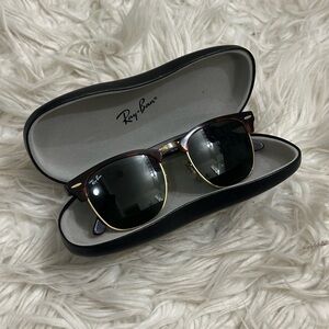 Ray-Ban RB3016 Clubmaster Classic Sunglasses